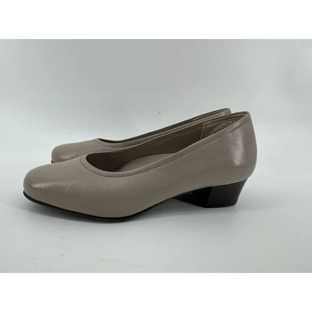 SAS Tan Italian Leather Slip-On Pumps Low Heel Support Comfort Shoe Womens 9.5WW